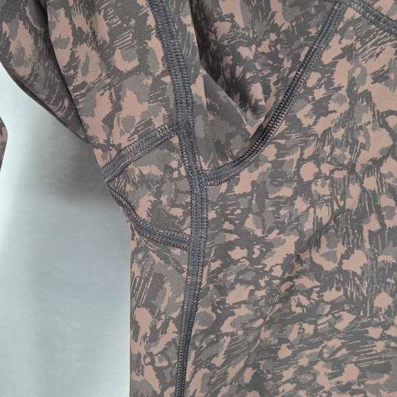 Lululemon Women 6 Wunder Under High-Rise Tight 28" Full-On Luxtreme Camo Brown - Picture 6 of 6